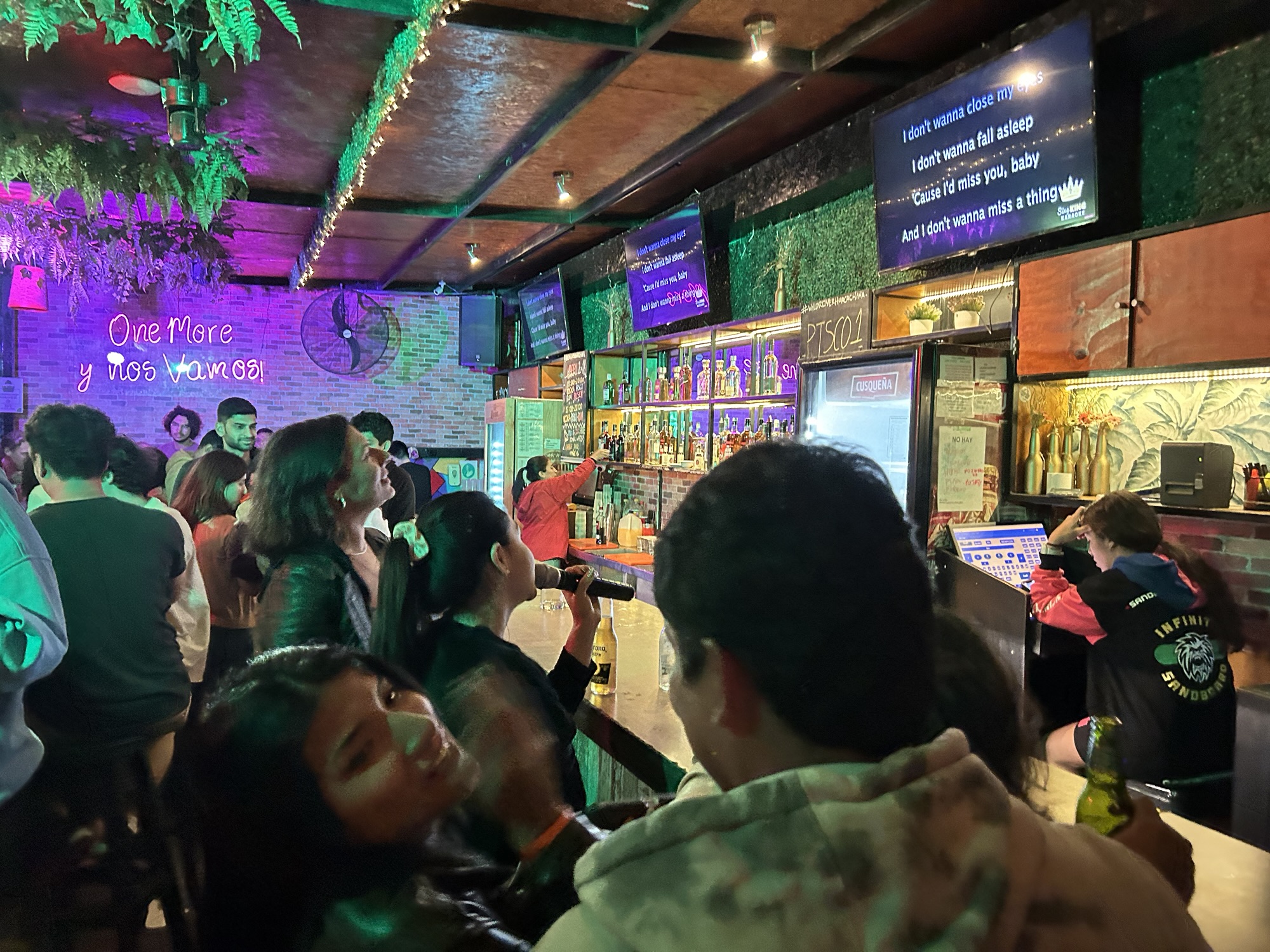 A crazy night in Huacachina